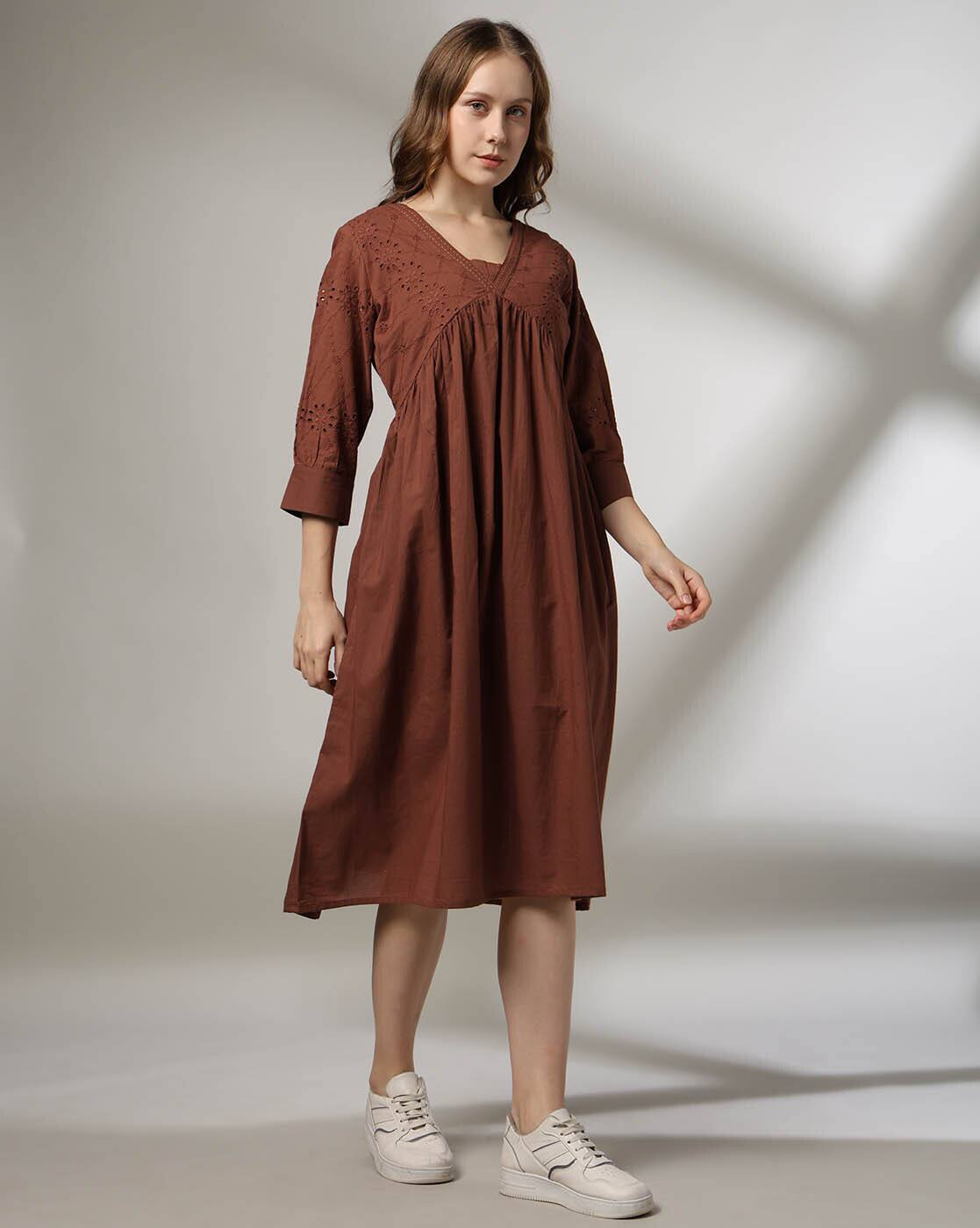 SCHIFFLI V NECK DRESS, BROWN, M