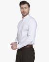 Slim Fit Cutaway-Collar Shirt