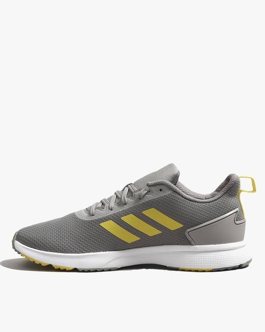Low-Top Running Shoes