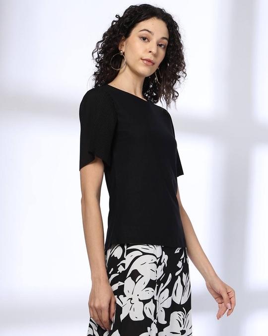 Women Relaxed Fit Round-Neck T-Shirt