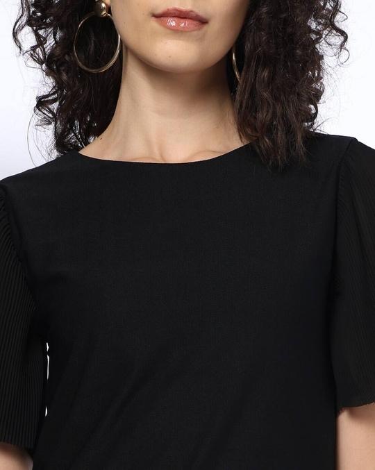 Women Relaxed Fit Round-Neck T-Shirt