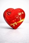 Ahuja Mart Premium Chocolate Gift Combo - Red Heart-Shaped Chocolate Box (11 Pcs) & 150g Amul Milk Chocolate Bar - Ideal for Gifting, Birthdays & Anniversaries