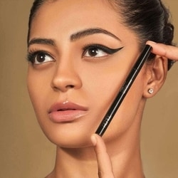 Renee Kohlistic Pointy End Eye Liner 1.5 ml (Black) 6