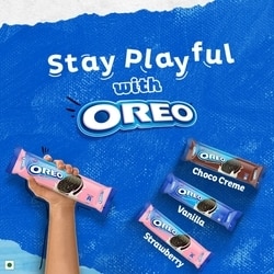 Cadbury Oreo Strawberry Cream Sandwich Biscuit 41.75 g 5