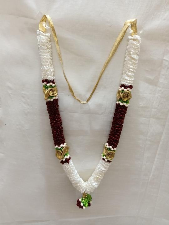 Ramesh Sai Sri Sainath Enterprises Brown and Cream FLOWEERS with Gold Rose and Jasmine FLOWES Garland LENTH 16.5 INC