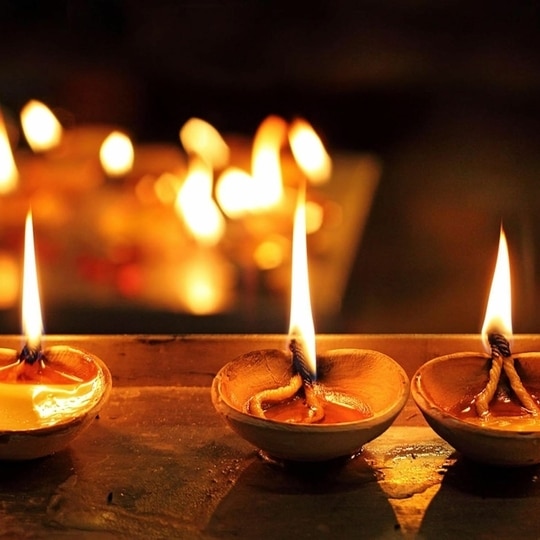 Yamsun Mitti Ka Diva Handmade Diya for Diwali Festival, Pooja Decoration, Traditional Clay Lamp, Eco-Friendly Oil Lamp, Ideal for Home and Temple Celebration Lighting | Pack of 6