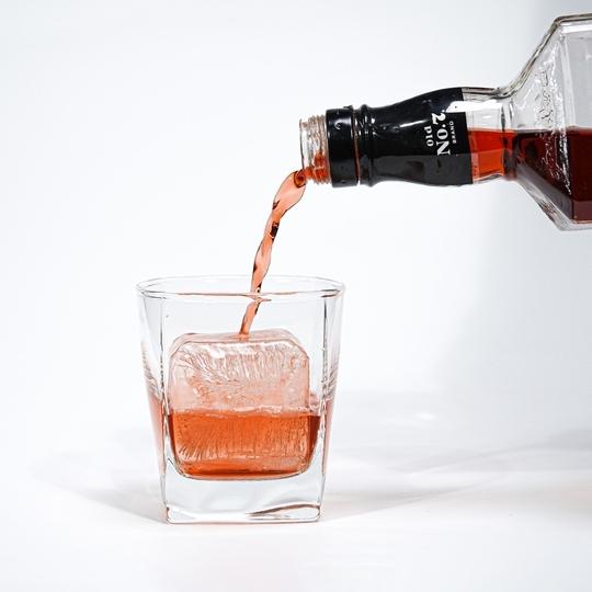 KitchenFest 6 Cavity Square Flexible Silicone 2" Large Size Ice Cube Tray with Cover. 1 Pcs.
