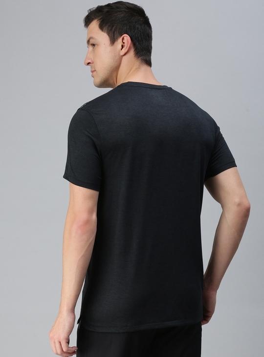 Macroman M Series Men Black Solid Polyester Single Round Neck T-shirt