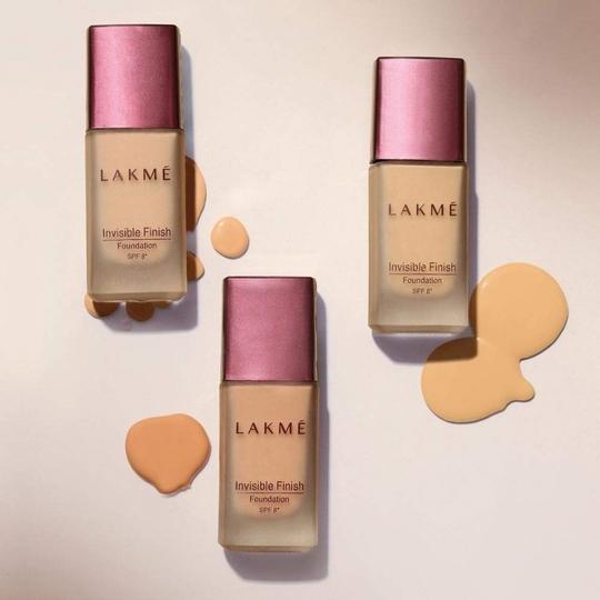 Lakme Invisible Finish SPF 8 Foundation, Shade (01) 25 ml