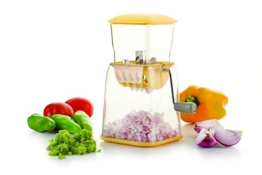 BLUE WONDER Vegetables Plastic Onion Chopper With Bird Shape Plastic Fruit Fork & Multicolour, (Pack of 2)