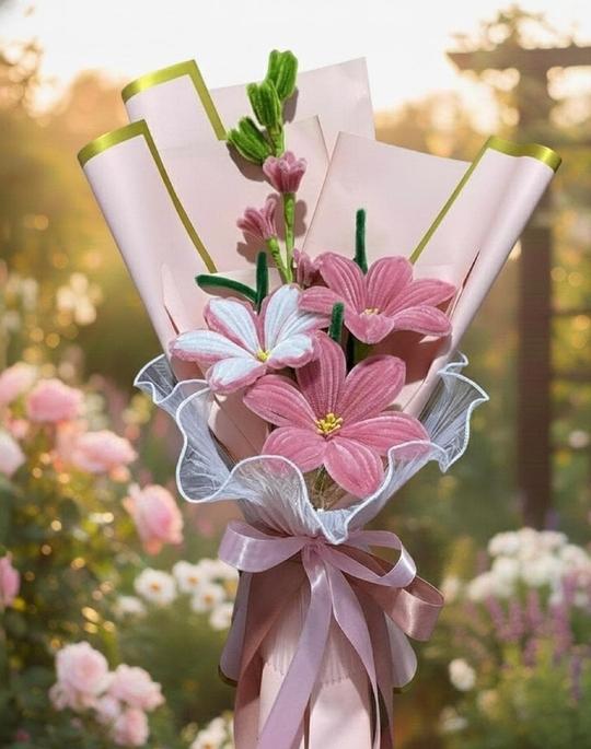INDIAN PLAST Handmade Flower Bouquet Gift | Handmade Decorative Flowers with Wrapping | Romantic Gift for Birthday, Anniversary & Special Occasions Pink Pack of 1