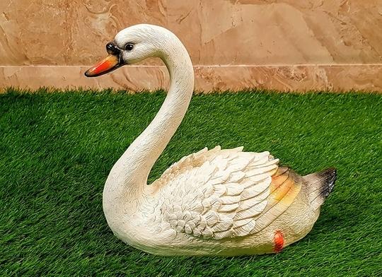 Wonderland White Resin Swan Statue - 35.6 x 15.2 cms