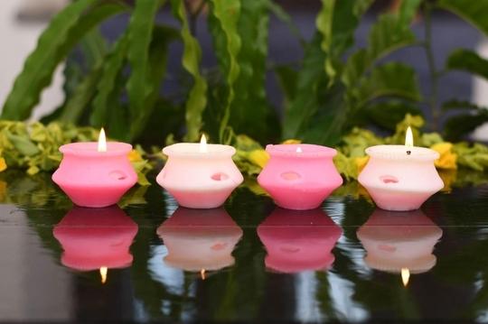 CraftVatika Multicolor Wax Matki Candles 6.5 x 5 cm (Pack of 4)